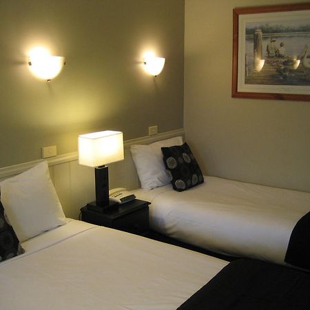 Motel ווארנאמבול מראה חיצוני תמונה